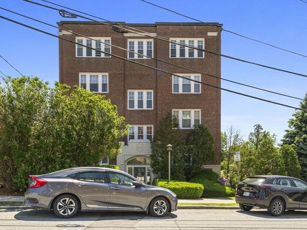 21 Bradlee Rd, Unit 54, Medford, MA 02155