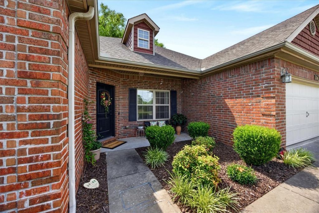 11756 Club House Parkway, Farmington, AR 72730 Main Photo