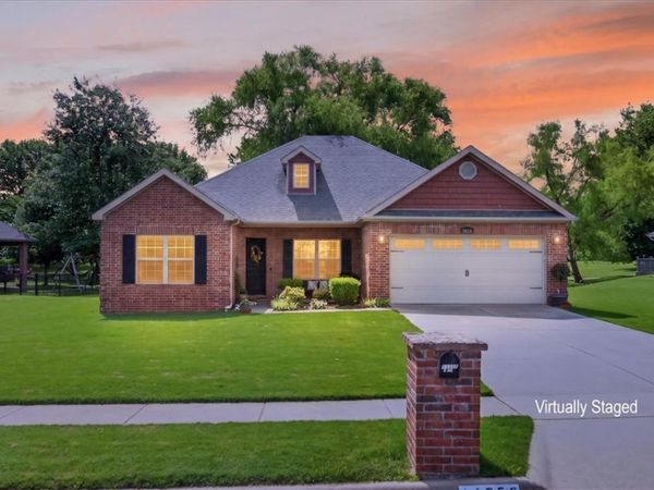 11756 Club House Parkway, Farmington, AR 72730