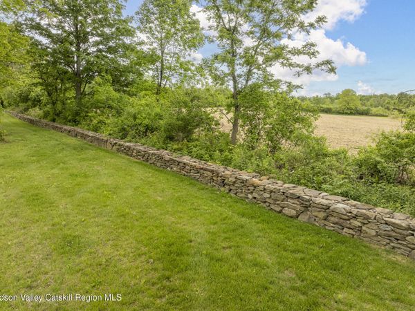 7 Old Road, Tivoli, NY 12583