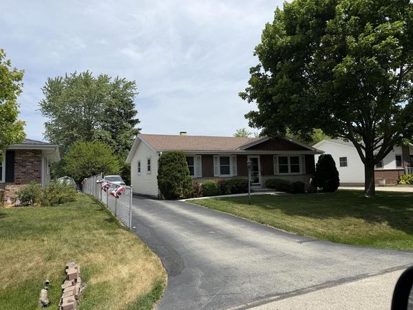 5712 Glenwood DRIVE, Mount Pleasant, WI 53406