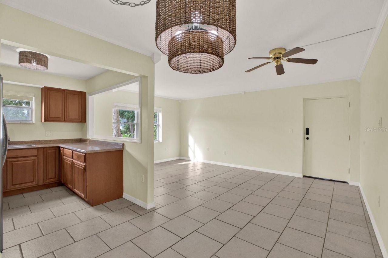 6360 1st Street N, Unit 103, Saint Petersburg, FL 33702 Photo