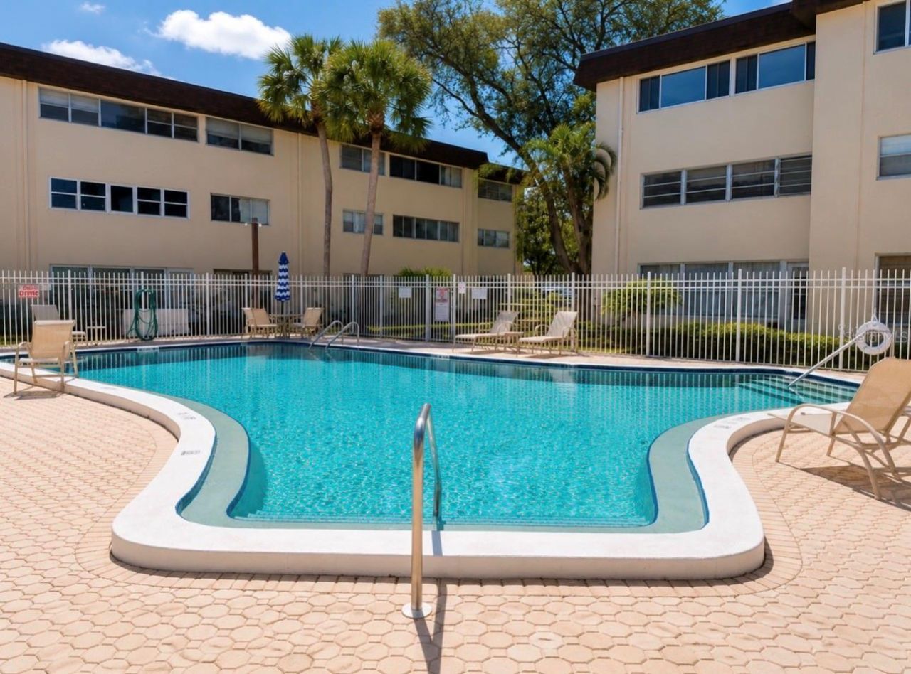 6360 1st Street N, Unit 103, Saint Petersburg, FL 33702 Photo