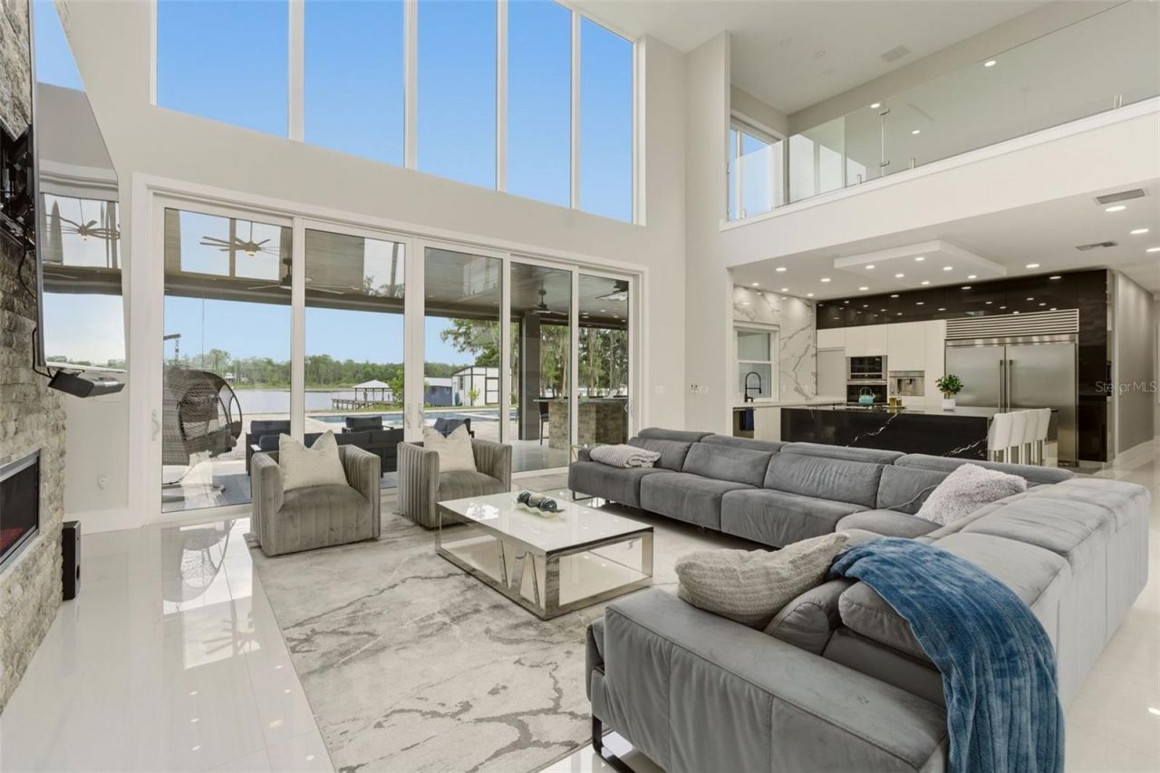 9889 Lake Georgia Drive, Orlando, FL 32817 Photo
