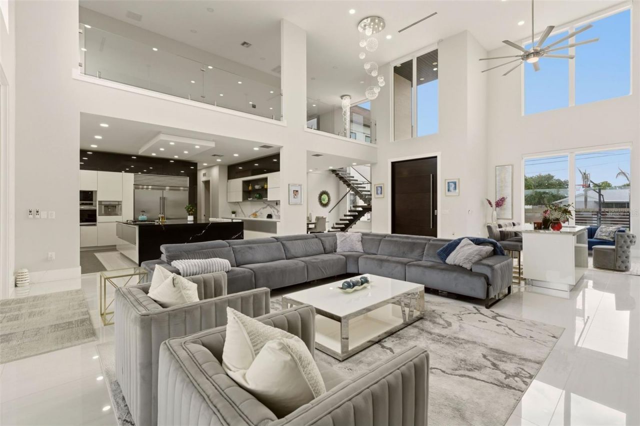 9889 Lake Georgia Drive, Orlando, FL 32817 Photo