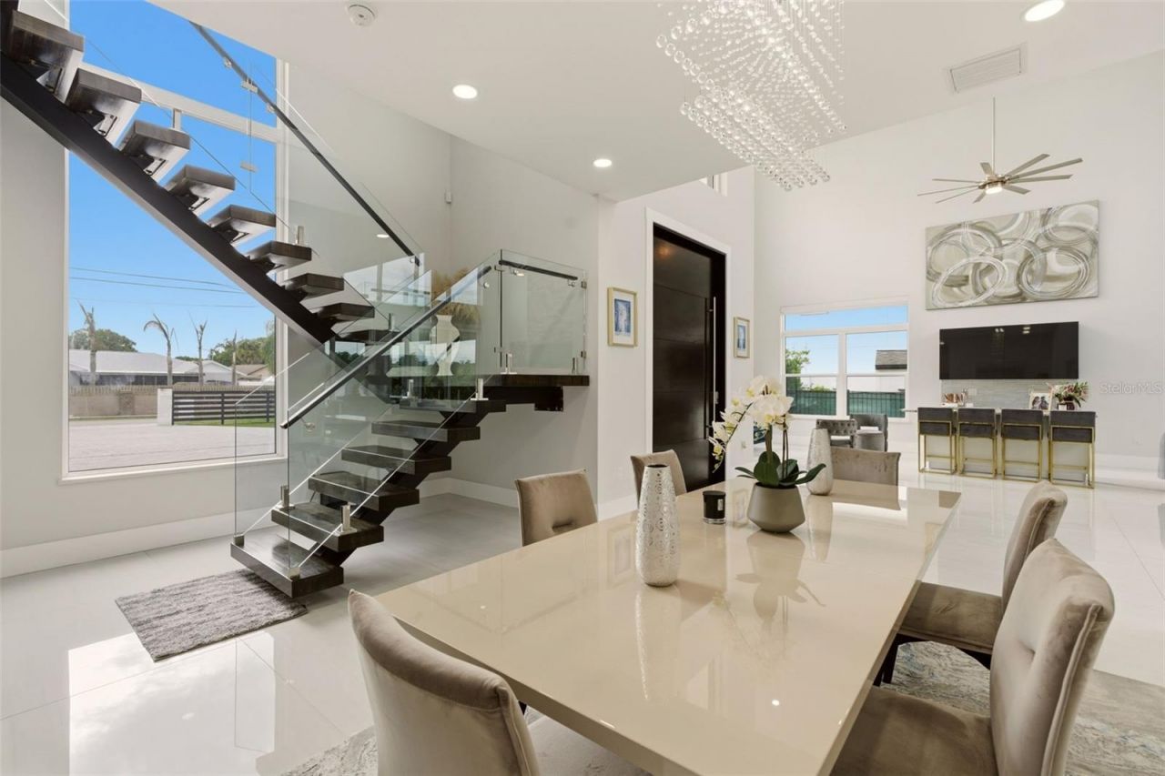 9889 Lake Georgia Drive, Orlando, FL 32817 Photo