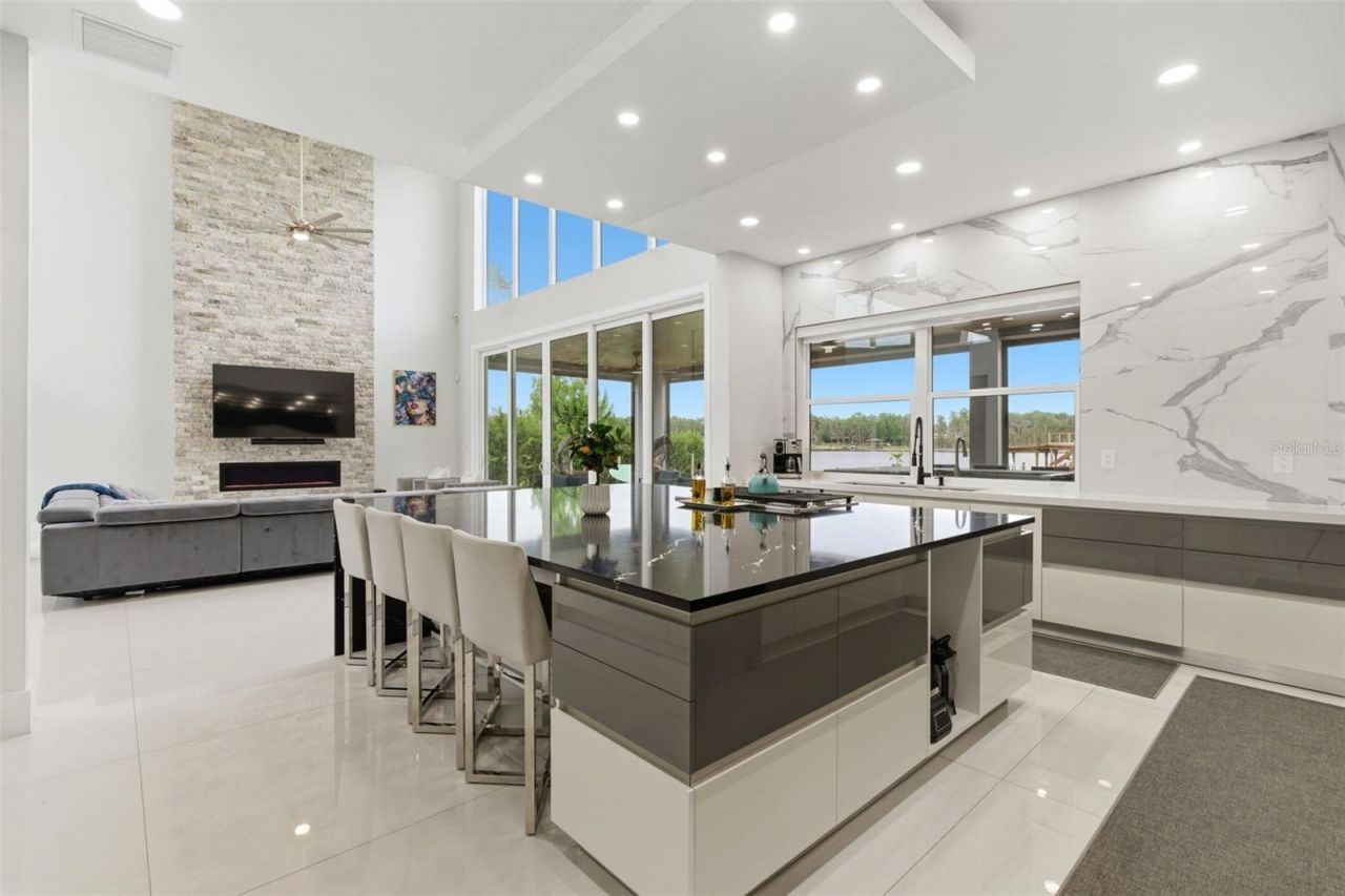 9889 Lake Georgia Drive, Orlando, FL 32817 Photo