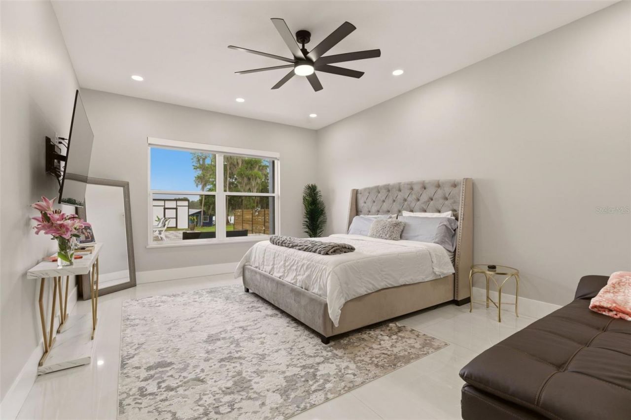 9889 Lake Georgia Drive, Orlando, FL 32817 Photo