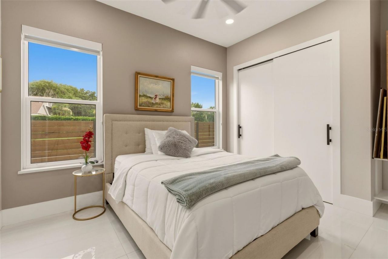 9889 Lake Georgia Drive, Orlando, FL 32817 Photo