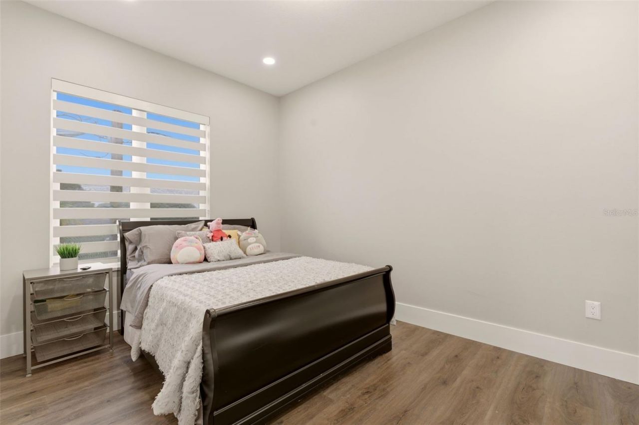 9889 Lake Georgia Drive, Orlando, FL 32817 Photo