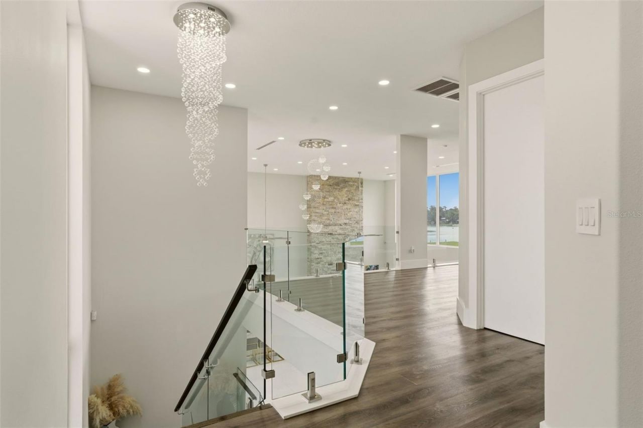 9889 Lake Georgia Drive, Orlando, FL 32817 Photo