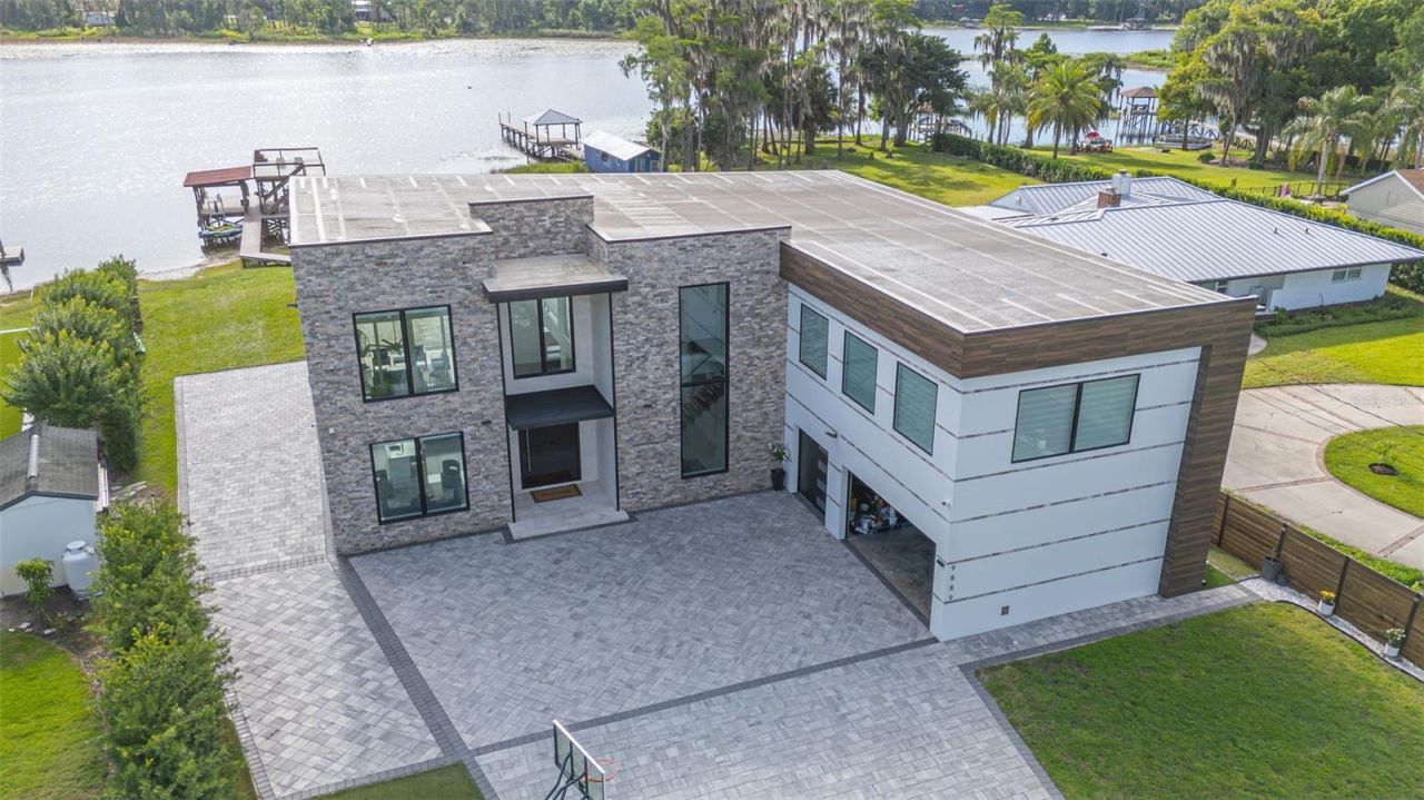 9889 Lake Georgia Drive, Orlando, FL 32817 Photo
