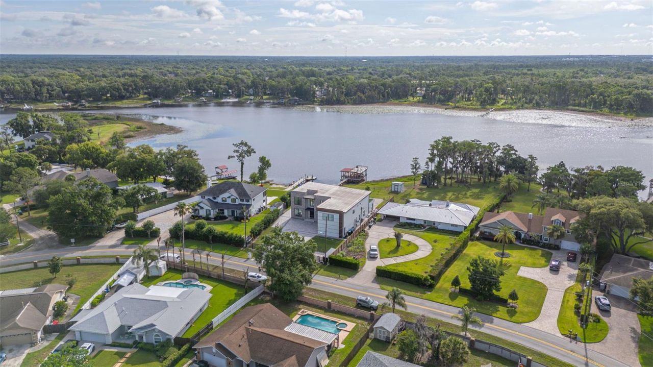 9889 Lake Georgia Drive, Orlando, FL 32817 Photo