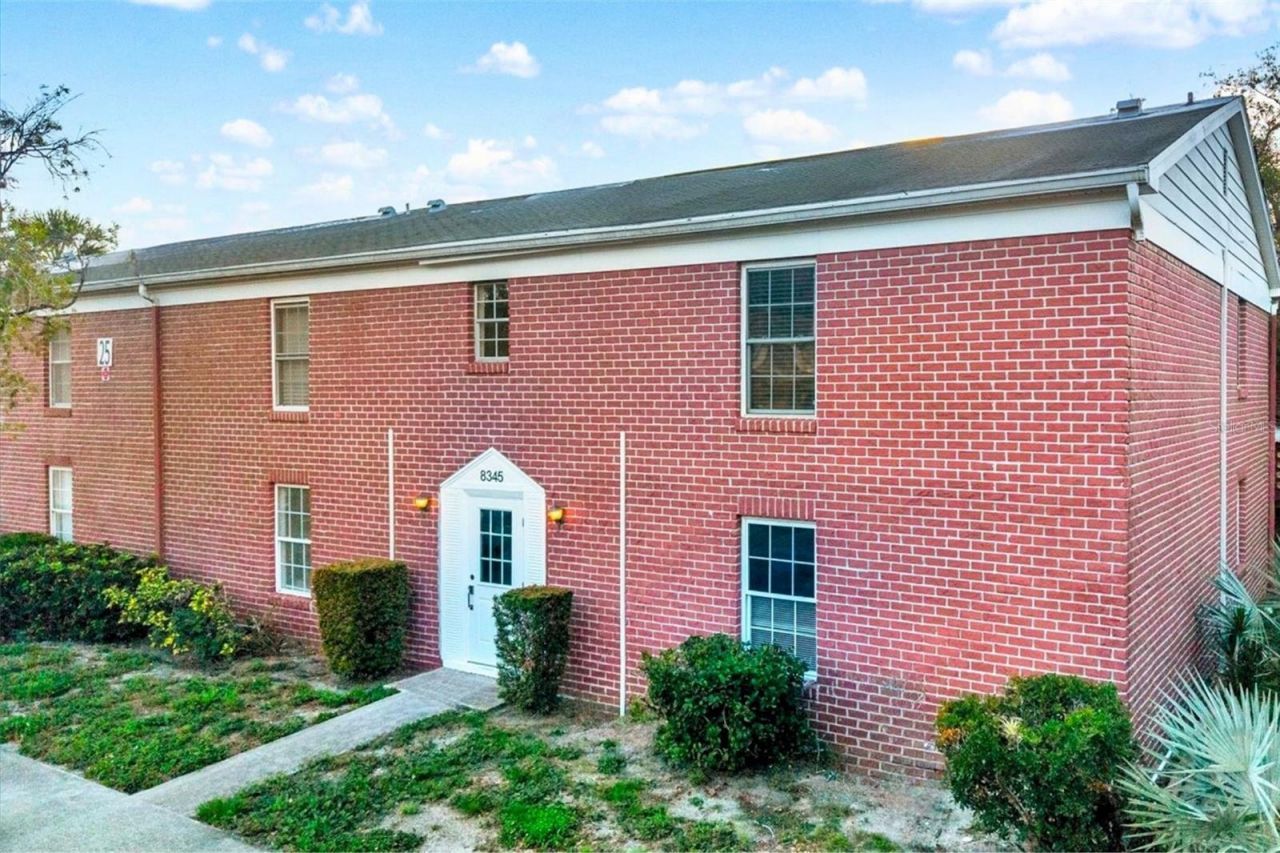 8345 13th Street N, Unit B, Saint Petersburg, FL 33702 Photo