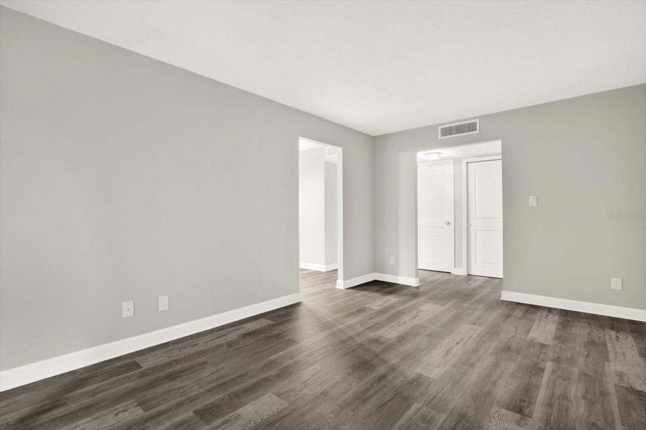 8345 13th Street N, Unit B, Saint Petersburg, FL 33702 Photo