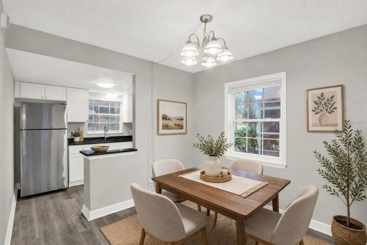 8345 13th Street N, Unit B, Saint Petersburg, FL 33702 Photo