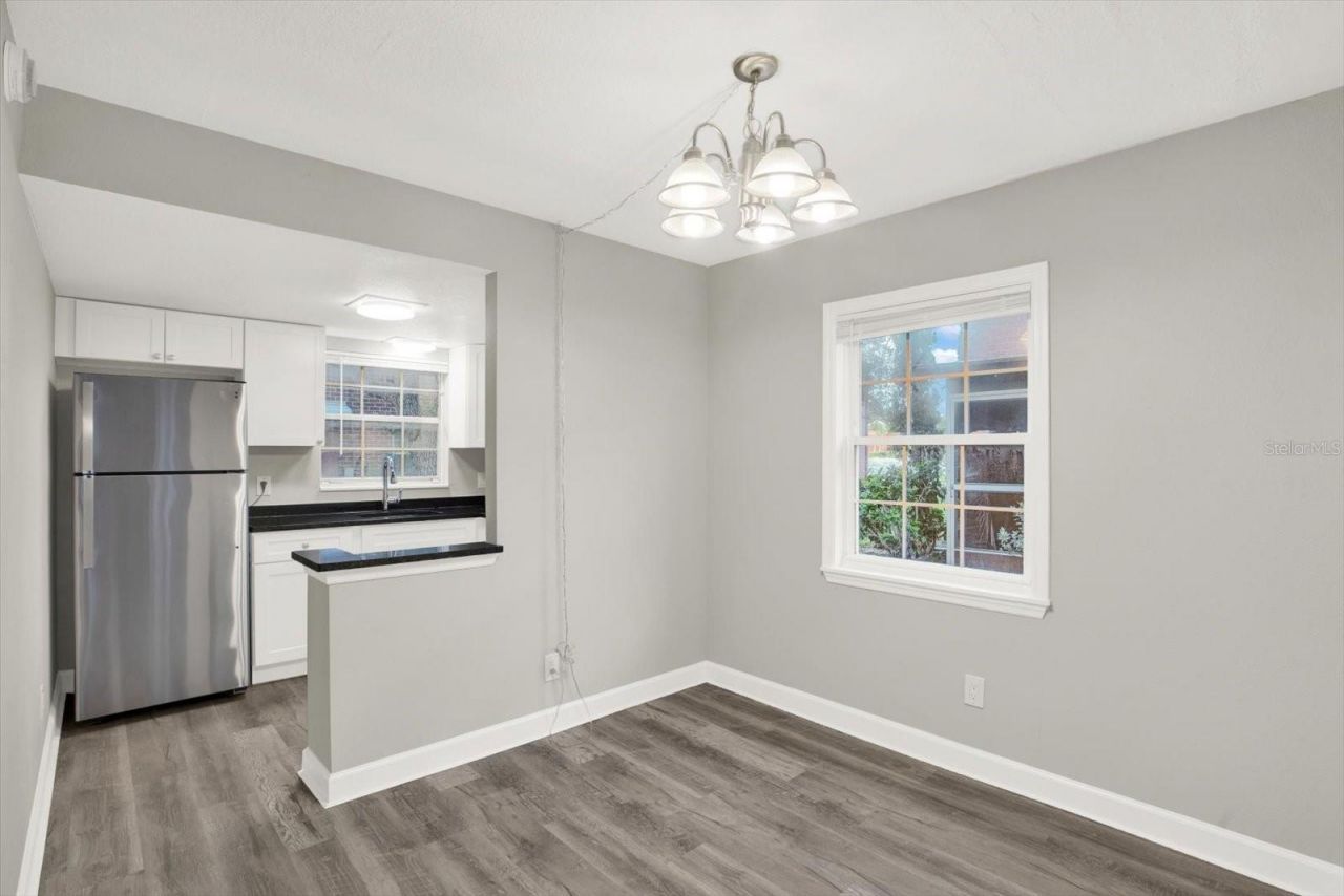 8345 13th Street N, Unit B, Saint Petersburg, FL 33702 Photo