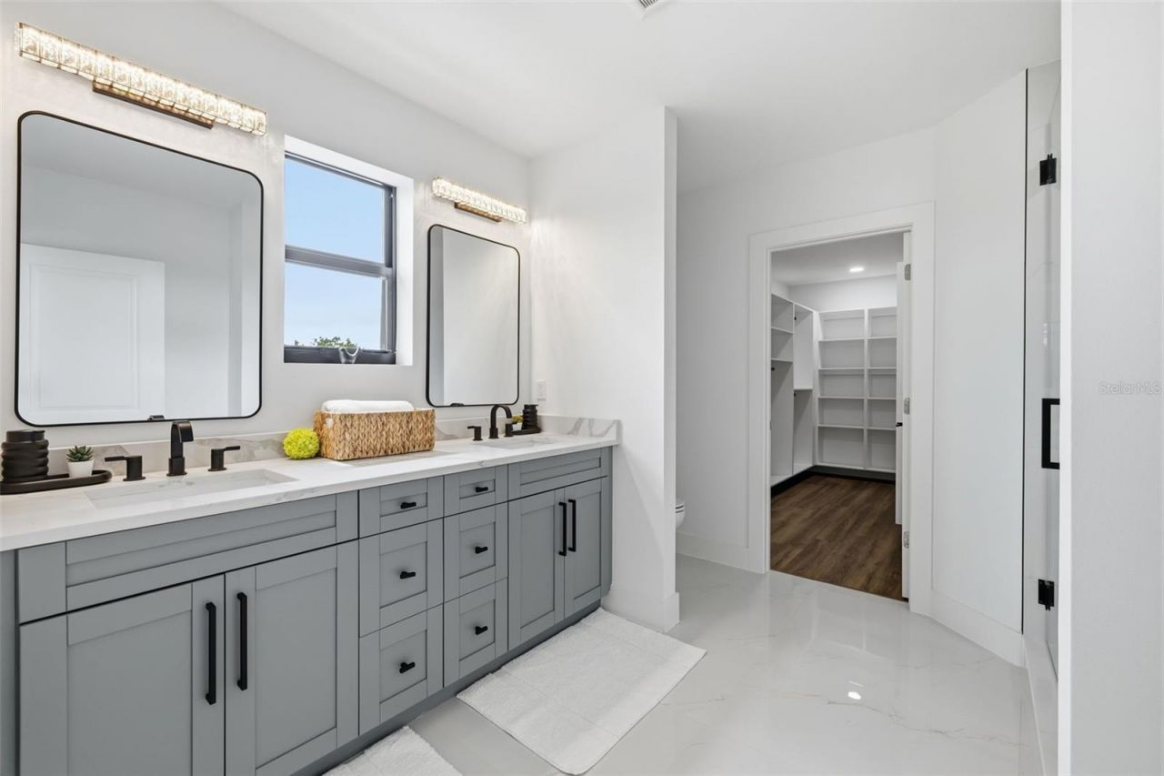 2328 W La Salle Street , Tampa, FL 33607 Photo