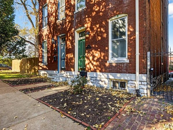 1323 Shenandoah Avenue, St Louis, MO 63104