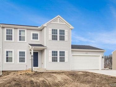 6044 Lahring Road, Fenton Twp, MI 48451