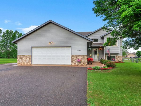 37888 Hawthorne Avenue , North Branch, MN 55056