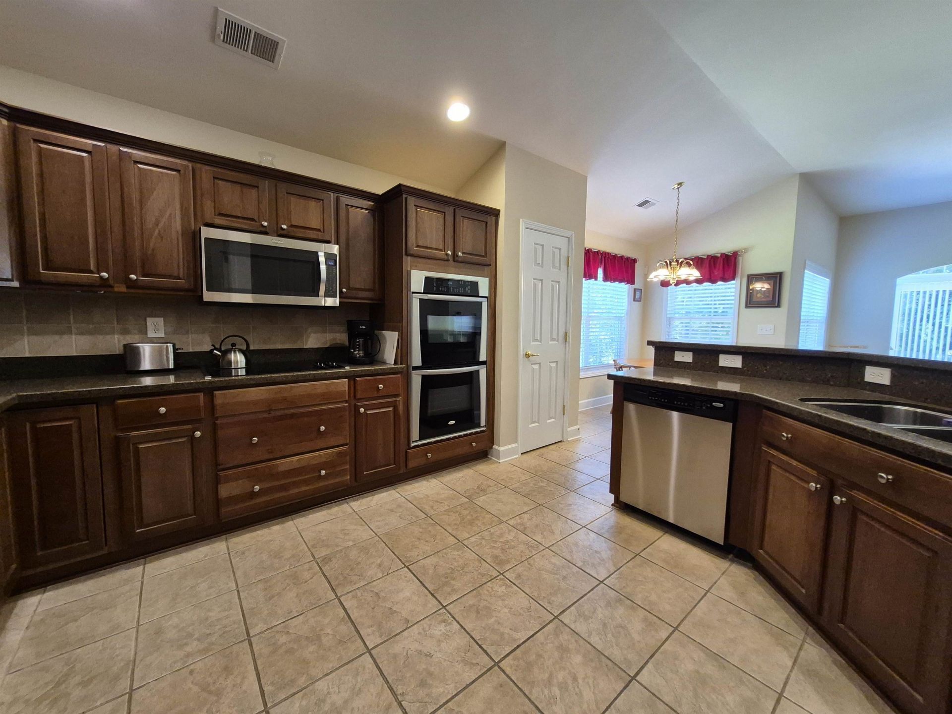 900 Helms Way  Photo 12