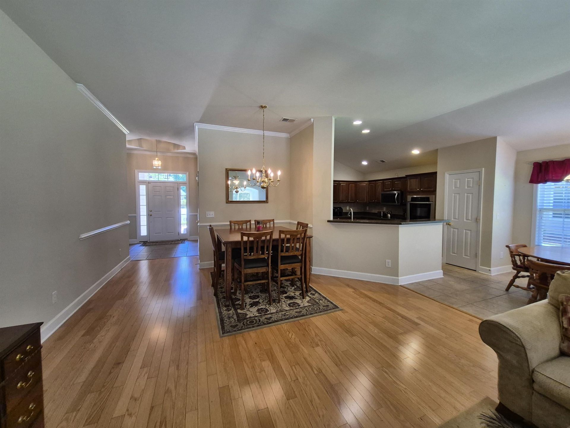 900 Helms Way  Photo 4