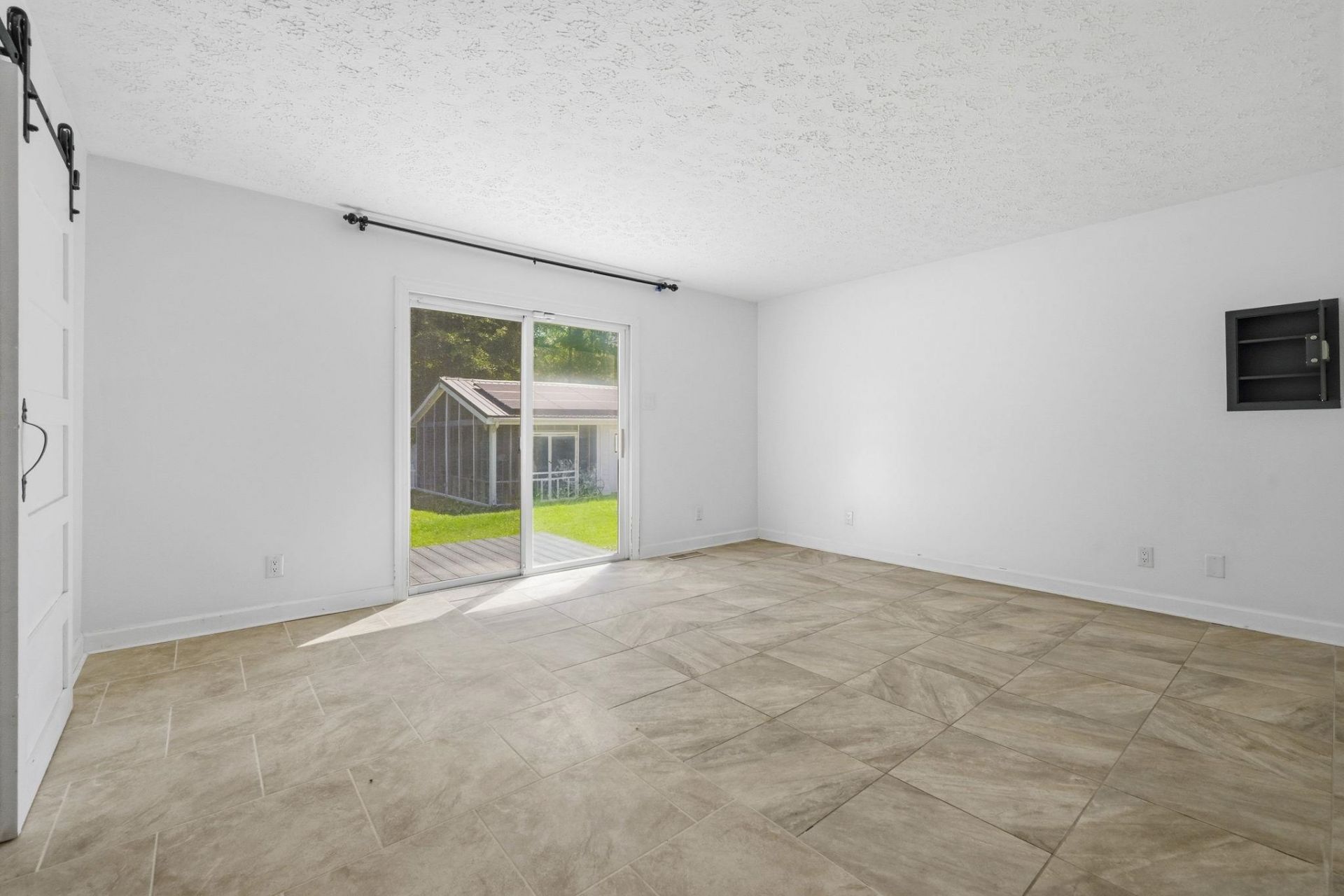 104 Clemson Rd. Photo 14