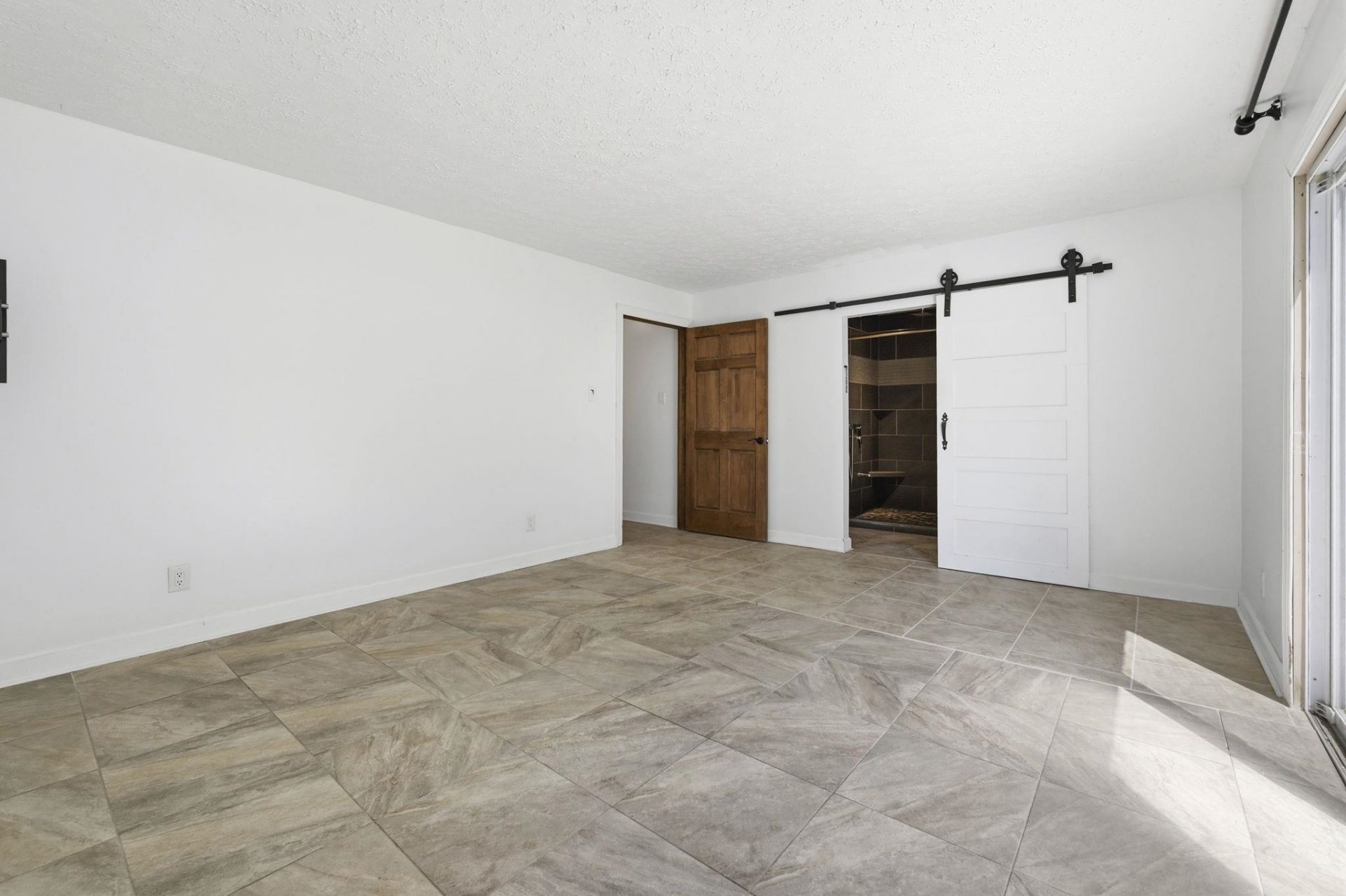 104 Clemson Rd. Photo 18