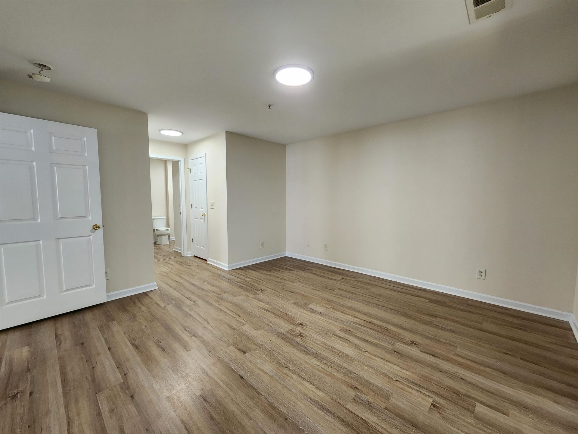4846 Meadowsweet Dr.  Photo 11