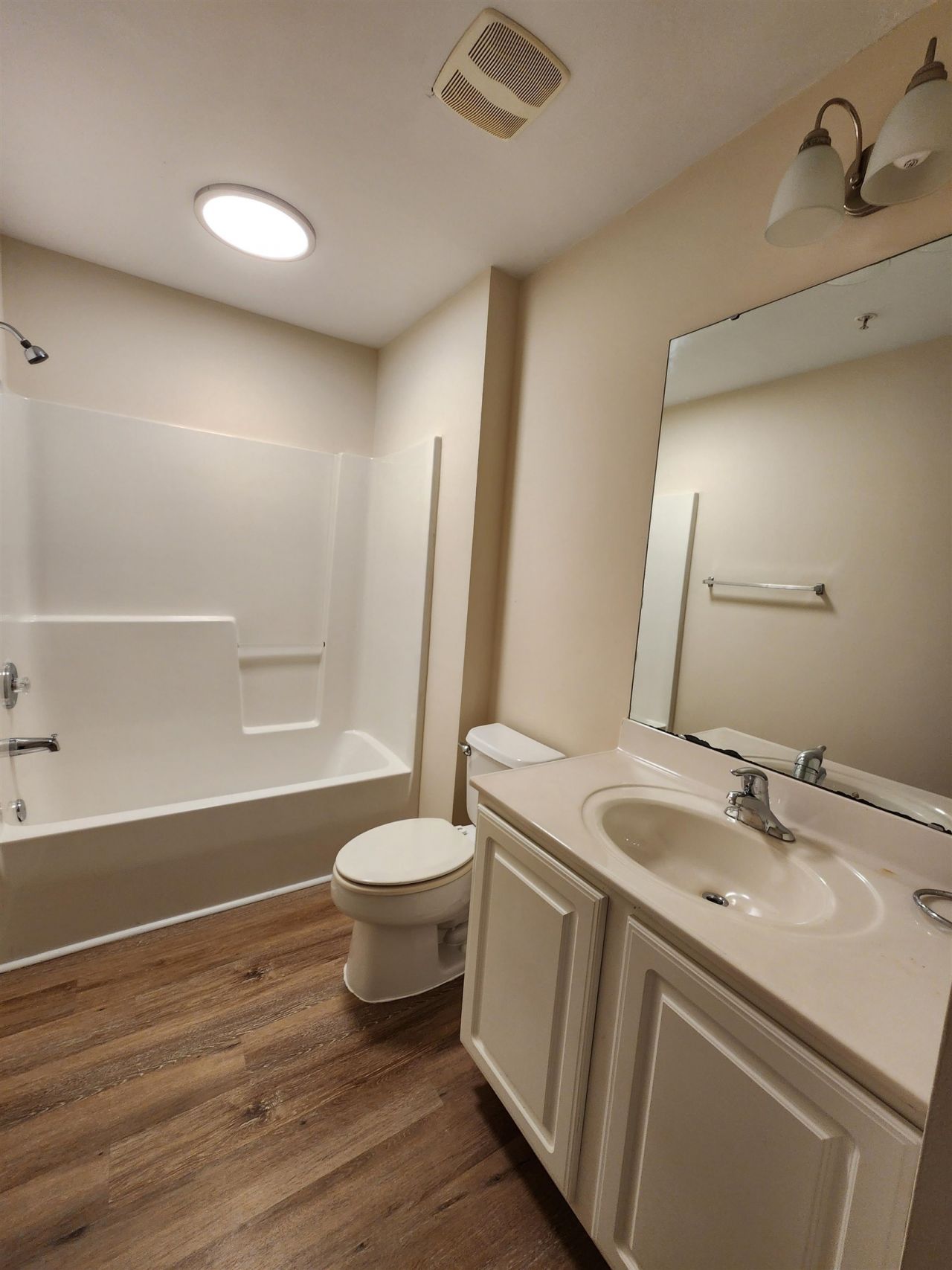 4846 Meadowsweet Dr.  Photo 21