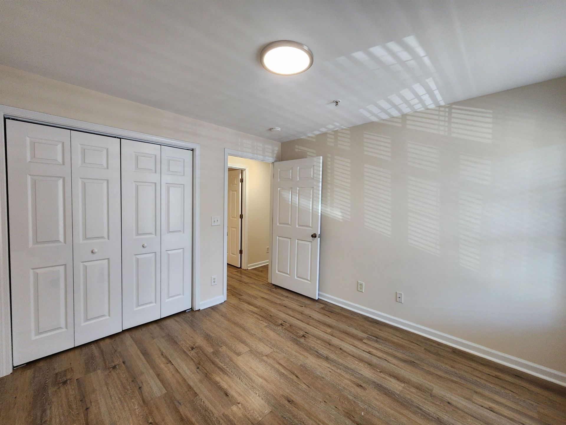 4846 Meadowsweet Dr.  Photo 32