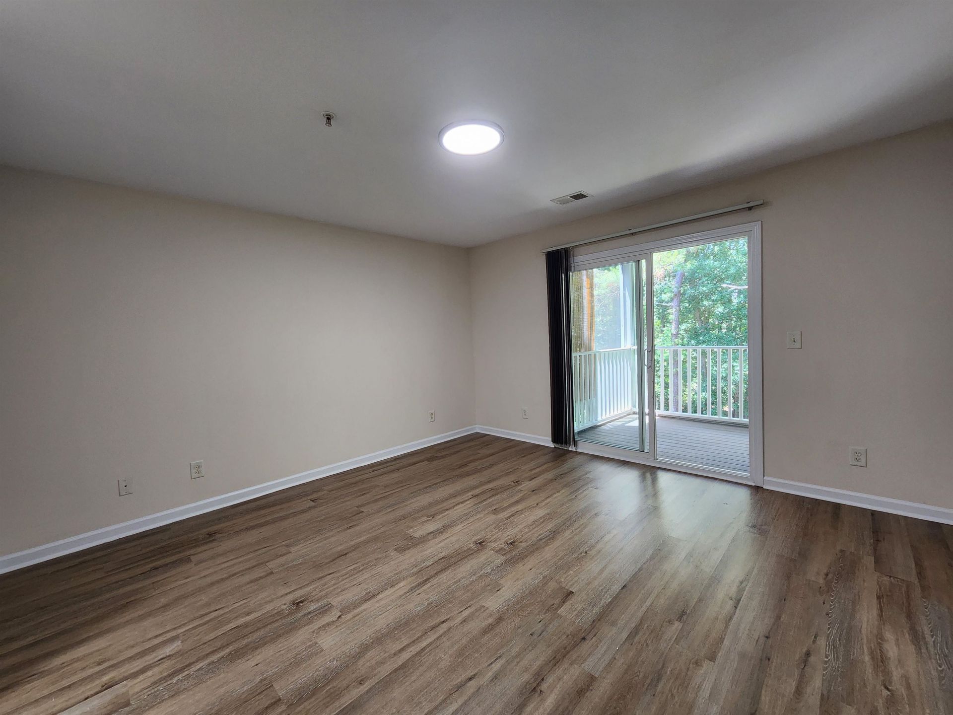4846 Meadowsweet Dr.  Photo 9