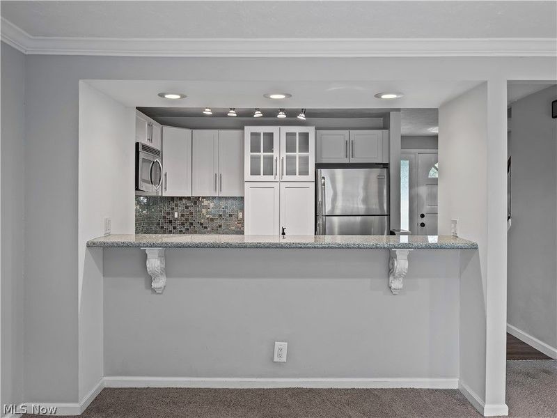 19301 Puritas Avenue, Cleveland, OH 44135 Photo 9