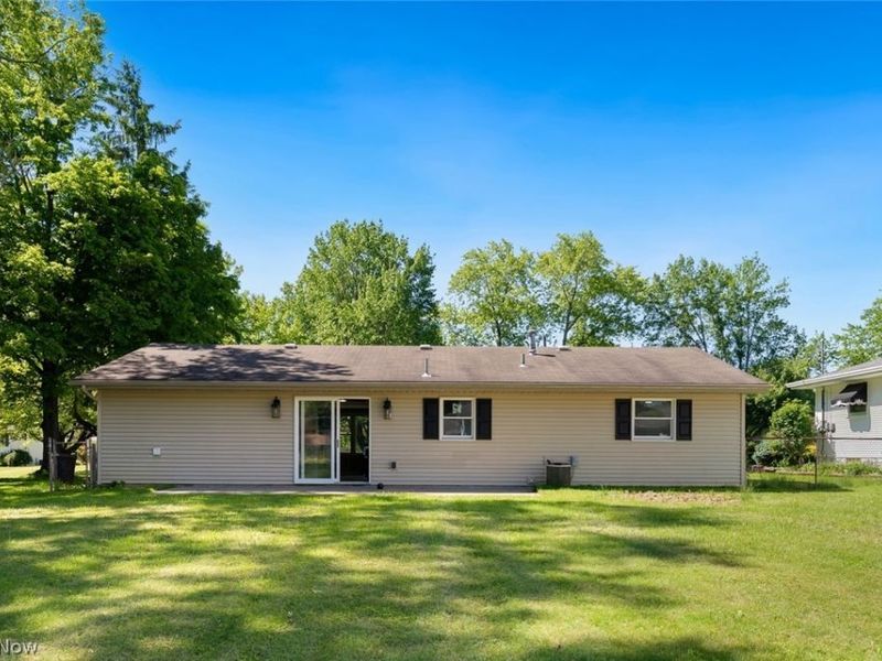 4542 Plumbrook Drive, Canfield, OH 44406 Photo 28