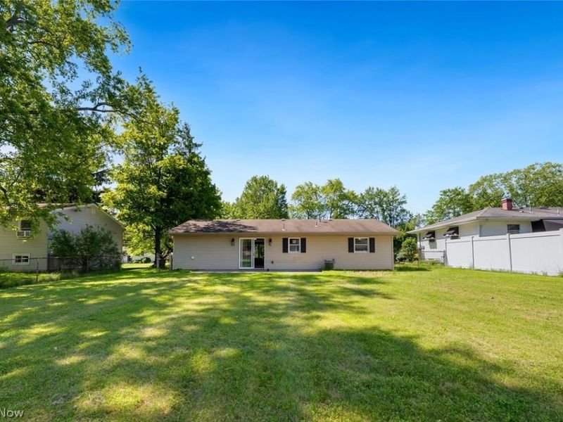 4542 Plumbrook Drive, Canfield, OH 44406 Photo 31