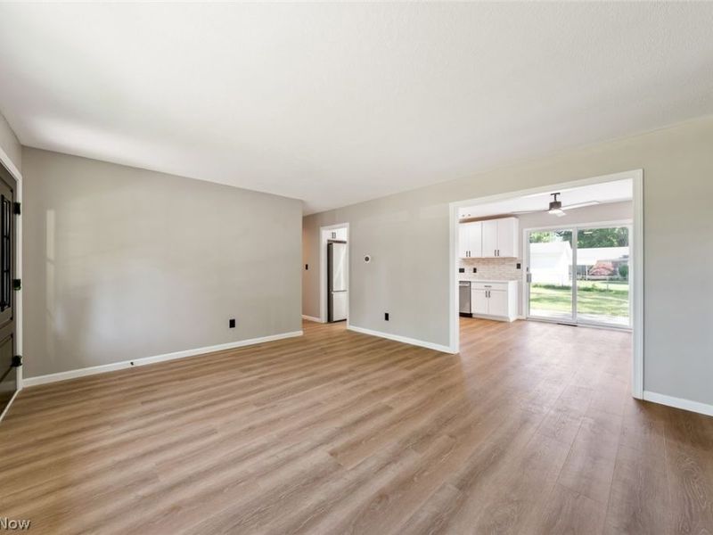 4542 Plumbrook Drive, Canfield, OH 44406 Photo 7