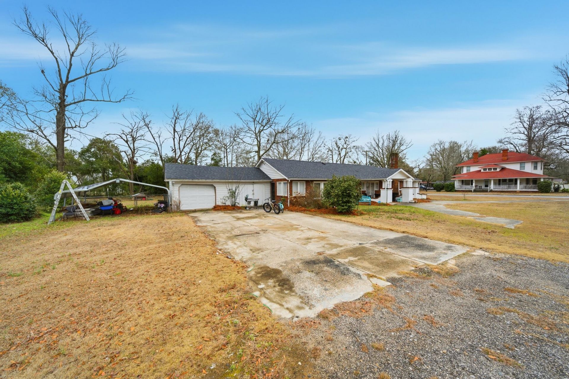 495 Barnwell Street Photo 4