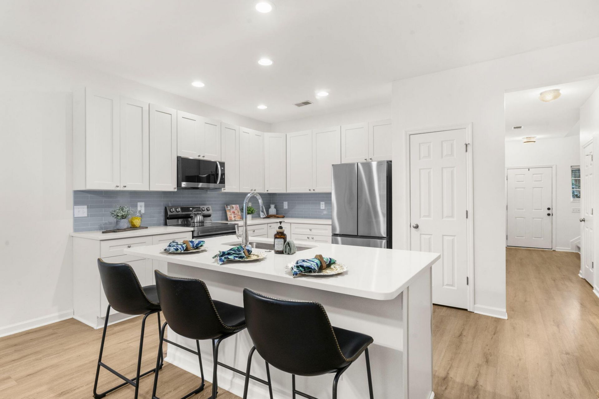 111 Larissa Drive Photo 12