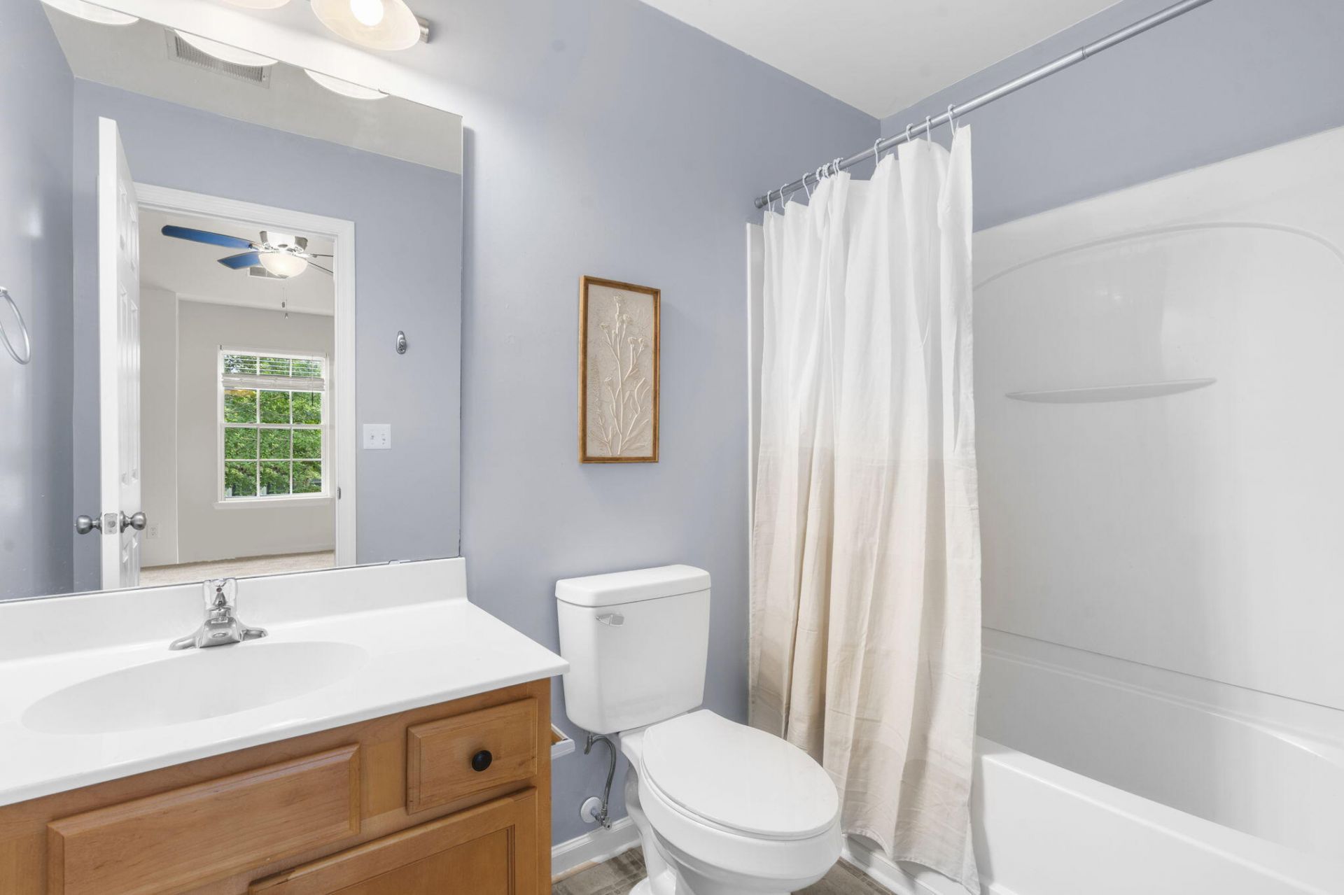 111 Larissa Drive Photo 24