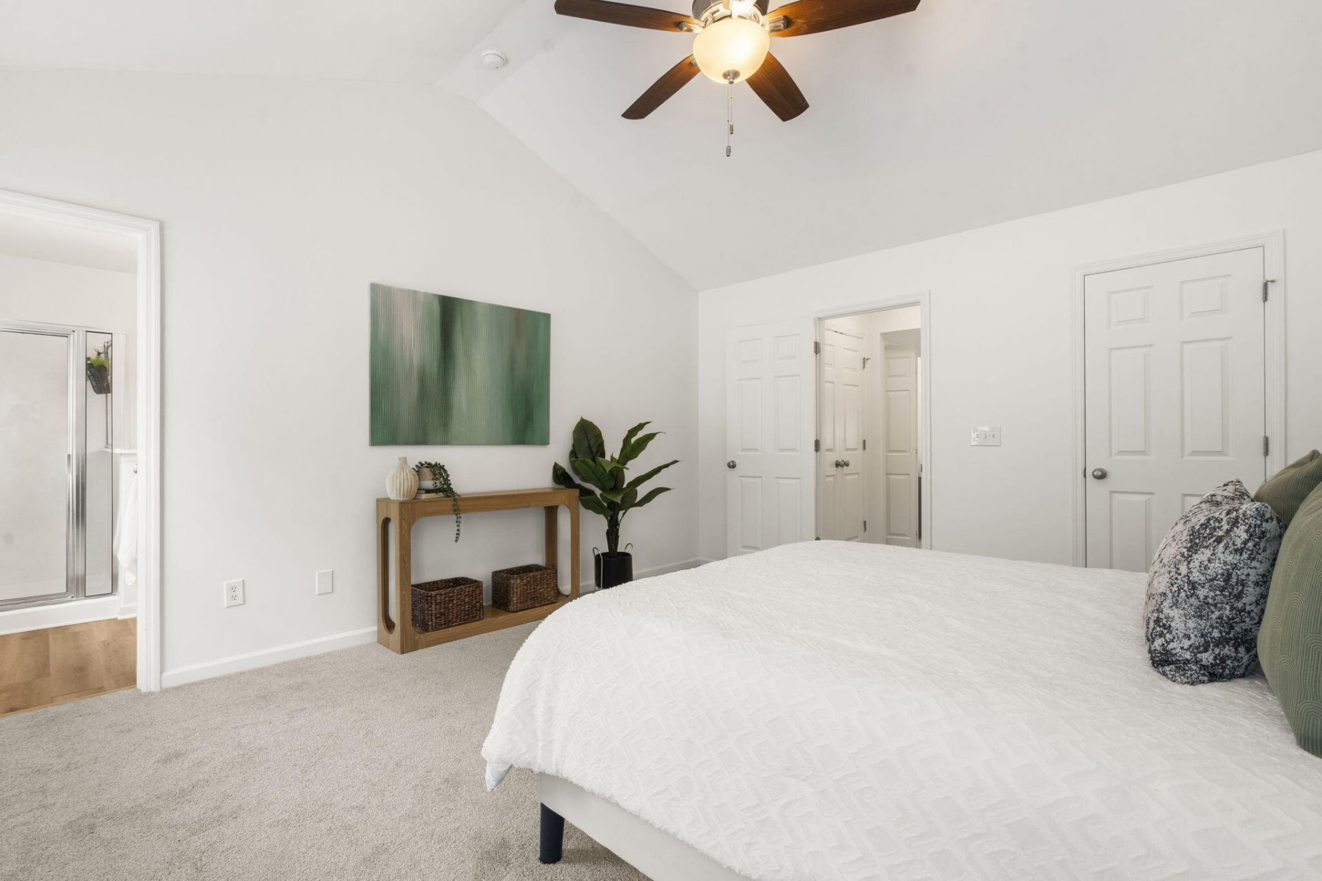 111 Larissa Drive Photo 27
