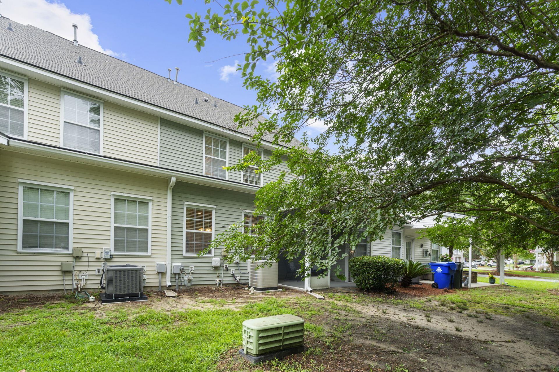 111 Larissa Drive Photo 38