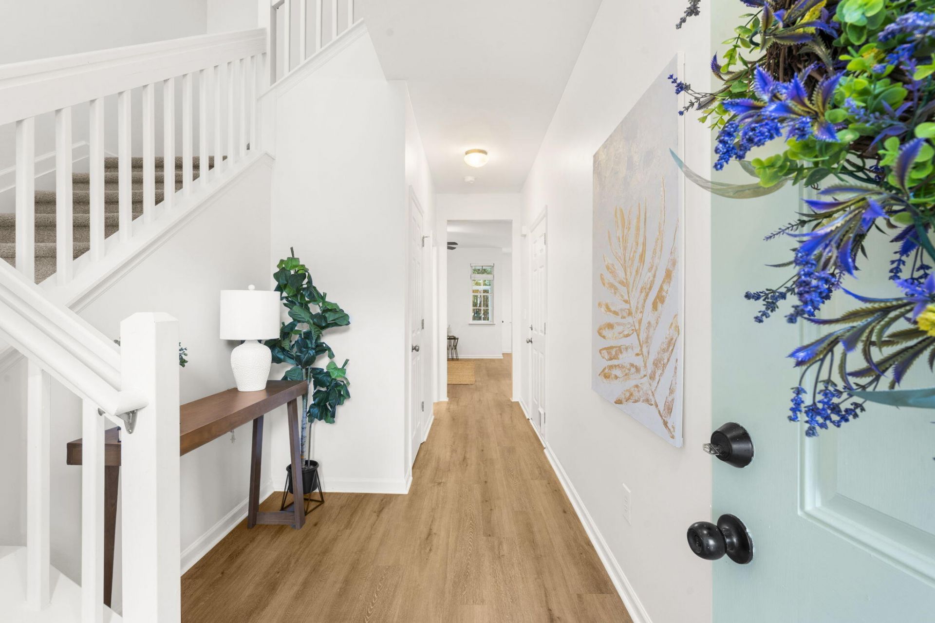 111 Larissa Drive Photo 4