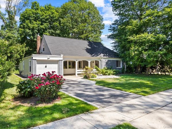 55 Warwick Road, Great Neck, NY 11023