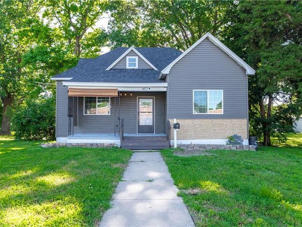 457 S Lyon Avenue, Marshall, MO 65340