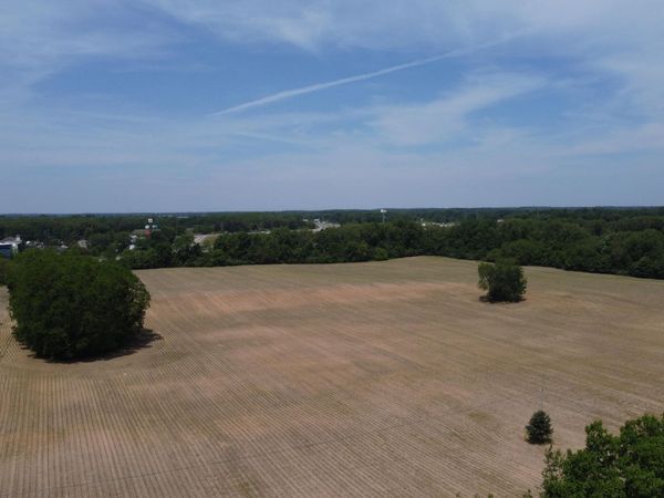 17 1/2 Mile Road, Marshall, MI 49068