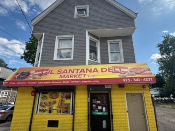 230 17Th Ave, Paterson, NJ 07504