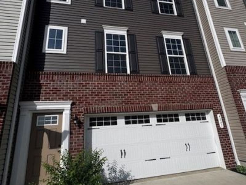 4045 N Steels Circle , Cuyahoga Falls, OH 44224 Photo 1