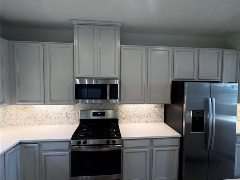 4045 N Steels Circle , Cuyahoga Falls, OH 44224 Photo 6