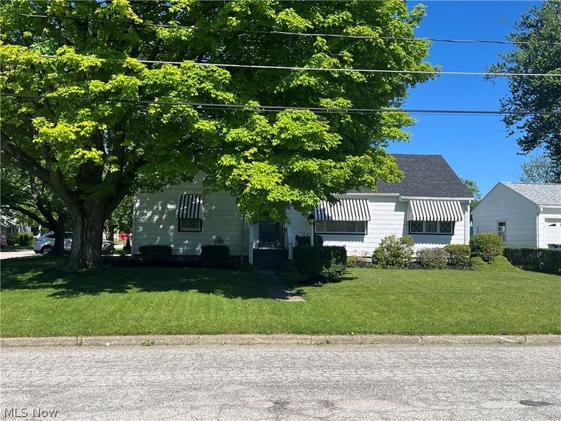708 Allen Avenue, Ashtabula, OH 44004 Photo 3